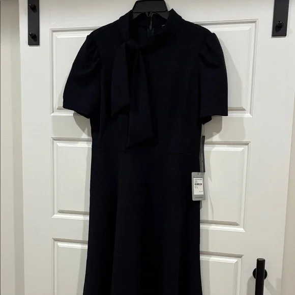 Maggy London Short Sleeve Necktie Navy Midi Dress - Picture 7 of 7